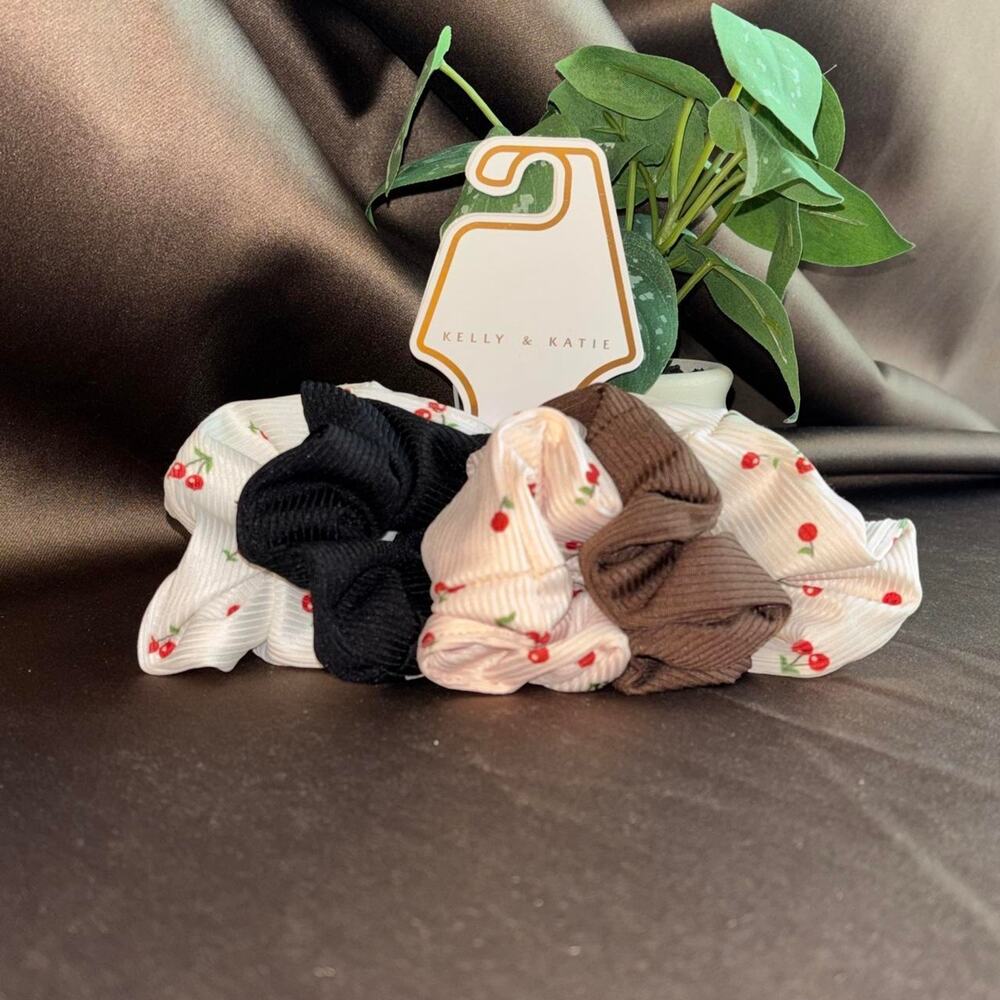 Kelly & Katie scrunchies bundle new